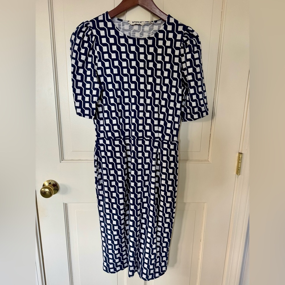 Boden Short Puff Sleeve Jersey Dress - Geometric Pattern Sz 6L EUC